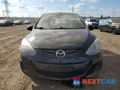 Piąte zdjęcie samochodu w środku: 2012 MAZDA MAZDA2 VIN:JM1DE1KYXC0141027 - miniatura
