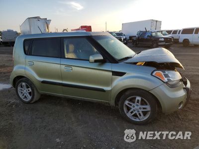 Czwarte zdjęcie samochodu z boku: 2010 KIA SOUL + VIN:KNDJT2A2XA7125572 - miniatura