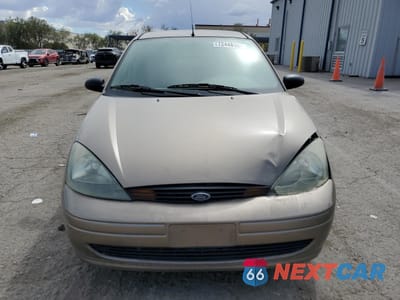 Piąte zdjęcie samochodu w środku: 2003 FORD FOCUS SE COMFORT VIN:1FAFP34Z23W295528 - miniatura