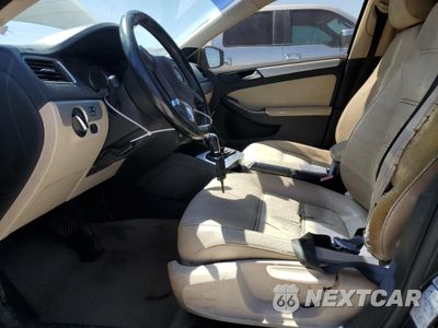 Zdjęcie 7 z 14 samochodu: 2012 VOLKSWAGEN JETTA TDI VIN:3VWLL7AJ7CM378870 - miniatura