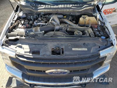Zdjęcie 11 z 12 samochodu: 2020 FORD F550 SUPER DUTY VIN:1FDUF5GT8LDA05422 - miniatura