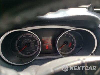 Zdjęcie 9 z 14 samochodu: 2008 MITSUBISHI OUTLANDER ES VIN:JA4LT21W28Z004958 - miniatura