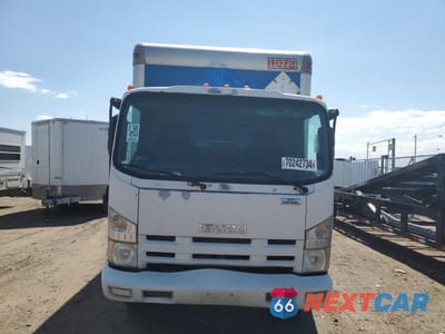Piąte zdjęcie samochodu w środku: 2011 ISUZU NQR VIN:JALE5W166B7900276 - miniatura