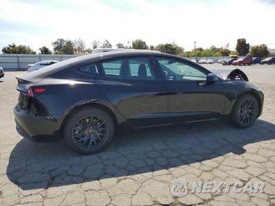 Trzecie zdjęcie samochodu z tyłu: 2024 TESLA MODEL 3 VIN:5YJ3E1EB7RF754543 - miniatura