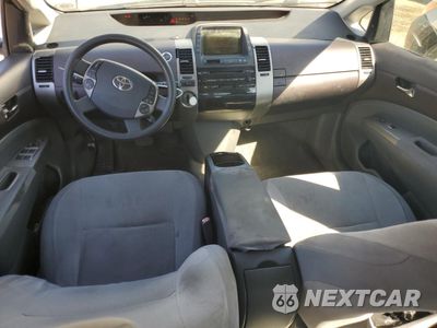 Zdjęcie 8 z 12 samochodu: 2005 TOYOTA PRIUS VIN:JTDKB20U357011672 - miniatura