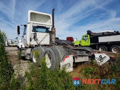 Trzecie zdjęcie samochodu z tyłu: 2009 INTERNATIONAL PROSTAR PREMIUM VIN:2HSCUAPR99C089818 - miniatura