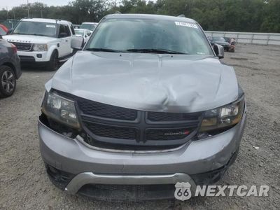 Zdjęcie 9 z 26 samochodu: 2018 DODGE JOURNEY CROSSROAD VIN:3C4PDDGG4JT197174 - miniatura