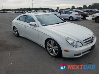 Czwarte zdjęcie samochodu z boku: 2009 MERCEDES-BENZ CLS 550 VIN:WDDDJ72X79A145017 - miniatura