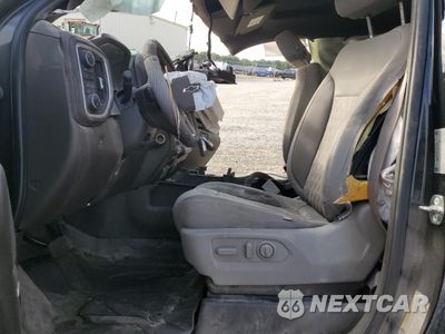 Zdjęcie 7 z 13 samochodu: 2019 CHEVROLET SILVERADO K1500 RST VIN:3GCUYEED5KG210725 - miniatura