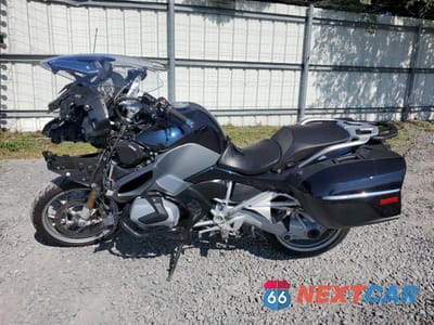 Trzecie zdjęcie samochodu z tyłu: 2019 BMW R 1250 RT VIN:WB10J6304KZG33482 - miniatura