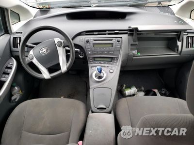 Zdjęcie 8 z 12 samochodu: 2010 TOYOTA PRIUS VIN:JTDKN3DU3A0233591 - miniatura