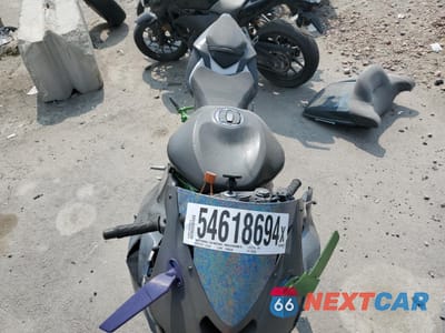 Piąte zdjęcie samochodu w środku: 2024 KAWASAKI ZX636 K VIN:JKBZXJK1XRA003838 - miniatura