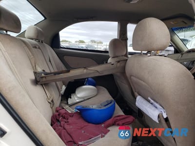 Zdjęcie 10 z 13 samochodu: 2003 HYUNDAI SONATA GL VIN:KMHWF25H23A860138 - miniatura