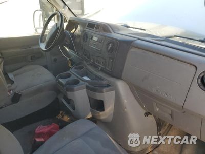 Zdjęcie 8 z 12 samochodu: 2016 FORD ECONOLINE E350 SUPER DUTY CUTAWAY VAN VIN:1FDWE3FL4GDC00716 - miniatura