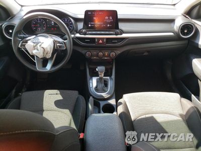 Zdjęcie 8 z 14 samochodu: 2023 KIA FORTE LX VIN:3KPF24AD4PE511242 - miniatura
