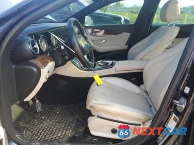 Zdjęcie 7 z 13 samochodu: 2017 MERCEDES-BENZ E 300 VIN:WDDZF4JB4HA060131 - miniatura