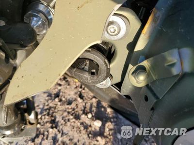 Zdjęcie 8 z 9 samochodu: 2024 KAWASAKI EX650 P VIN:ML5EXEP19RDAC6057 - miniatura