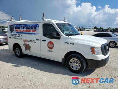 Czwarte zdjęcie samochodu z boku: 2015 NISSAN NV 1500 VIN:1N6BF0KY5FN802854 - miniatura