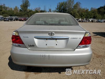 Zdjęcie 6 z 14 samochodu: 2005 TOYOTA CAMRY LE VIN:4T1BE32K45U398495 - miniatura