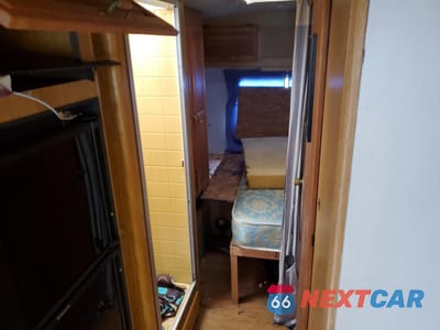 Zdjęcie 6 z 10 samochodu: 1990 FORD ECONOLINE E350 MOTOR HOME CHASSIS VIN:1FCKE33G3LHB74056 - miniatura