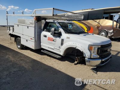 Czwarte zdjęcie samochodu z boku: 2020 FORD F550 SUPER DUTY VIN:1FDUF5GT8LDA05422 - miniatura