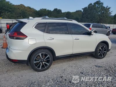 Trzecie zdjęcie samochodu z tyłu: 2020 NISSAN ROGUE S VIN:5N1AT2MT5LC751654 - miniatura