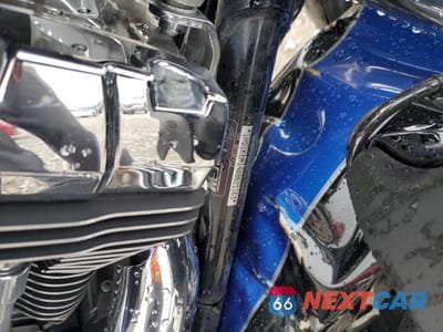 Zdjęcie 9 z 10 samochodu: 2010 HARLEY-DAVIDSON FLHTK VIN:1HD1KEM14AB621163 - miniatura