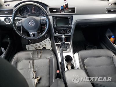Zdjęcie 8 z 12 samochodu: 2013 VOLKSWAGEN PASSAT SE VIN:1VWBP7A35DC085070 - miniatura