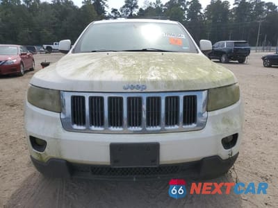 Piąte zdjęcie samochodu w środku: 2012 JEEP GRAND CHEROKEE LAREDO VIN:1C4RJEAG6CC145981 - miniatura