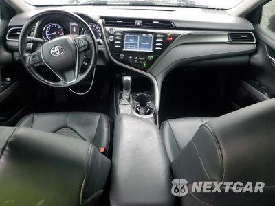 Zdjęcie 8 z 13 samochodu: 2019 TOYOTA CAMRY L VIN:4T1B11HK5KU706762 - miniatura