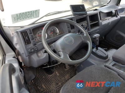 Zdjęcie 8 z 12 samochodu: 2014 ISUZU NPR HD VIN:JALC4W162E7004345 - miniatura