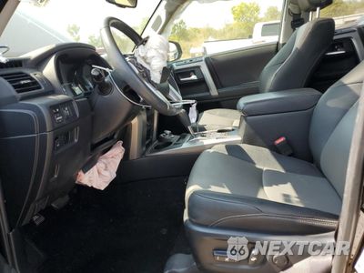 Zdjęcie 7 z 15 samochodu: 2019 TOYOTA 4RUNNER SR5 VIN:JTEBU5JR8K5714385 - miniatura
