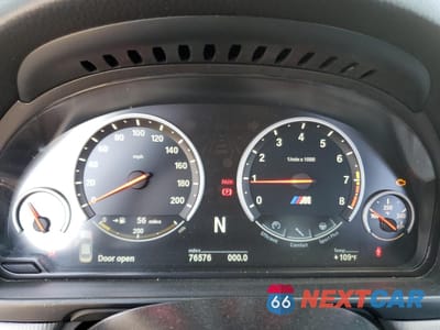 Zdjęcie 9 z 13 samochodu: 2013 BMW M5 VIN:WBSFV9C58DD096751 - miniatura
