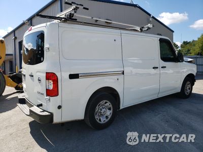 Trzecie zdjęcie samochodu z tyłu: 2018 NISSAN NV 1500 S VIN:1N6BF0KM7JN814476 - miniatura
