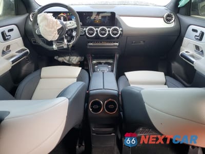 Zdjęcie 8 z 16 samochodu: 2023 MERCEDES-BENZ GLA 35 AMG VIN:W1N4N5BB9PJ458325 - miniatura