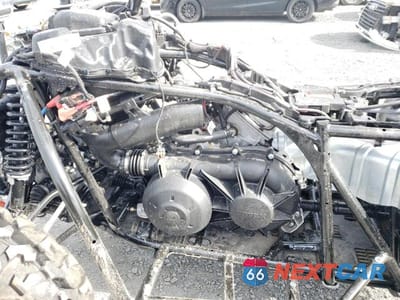 Zdjęcie 7 z 10 samochodu: 2024 CAN OUTLANDER MAX 700 EFI XT 4X4 VIN:3JB3PA541RJ004325 - miniatura