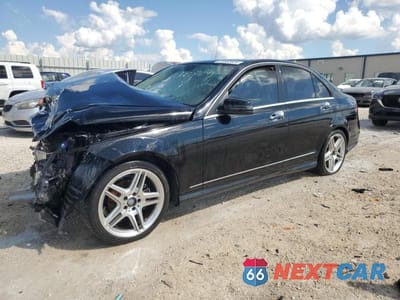 2014 MERCEDES-BENZ C 250 WDDGF4HB9EG256040 - główne zdjęcie licytacji z USA - miniatura