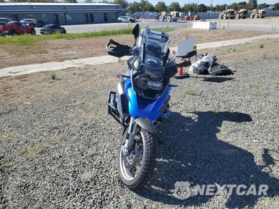 Drugie zdjęcie samochodu z przodu: 2016 BMW R1200 GS VIN:WB10A1109GZ670859 - miniatura