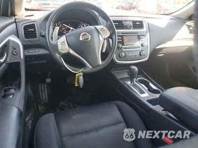 Zdjęcie 8 z 13 samochodu: 2016 NISSAN ALTIMA 2.5 VIN:1N4AL3AP0GC210203 - miniatura