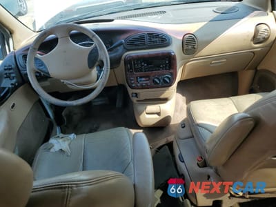 Zdjęcie 8 z 13 samochodu: 2000 CHRYSLER TOWN & COUNTRY LXI VIN:1C4GP54L8YB650951 - miniatura