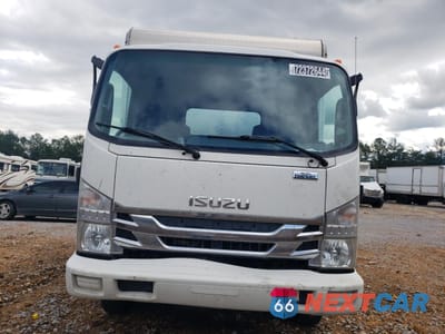 Piąte zdjęcie samochodu w środku: 2018 ISUZU NPR HD VIN:JALC4W161J7007828 - miniatura