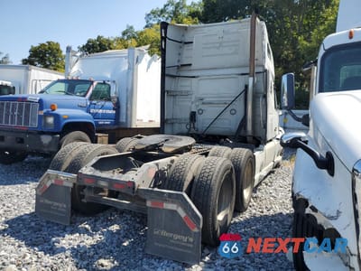 Czwarte zdjęcie samochodu z boku: 2020 VOLVO VN VNL VIN:4V4NC9EH9LN237100 - miniatura