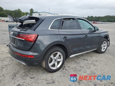 Trzecie zdjęcie samochodu z tyłu: 2024 AUDI Q5 PREMIUM 40 VIN:WA1ABAFY3R2116340 - miniatura