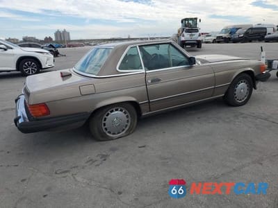 Trzecie zdjęcie samochodu z tyłu: 1987 MERCEDES-BENZ 560 VIN:WDBBA48D1HA064475 - miniatura