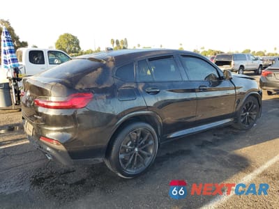 Trzecie zdjęcie samochodu z tyłu: 2020 BMW X4 XDRIVE30I VIN:5UX2V1C02L9C54189 - miniatura