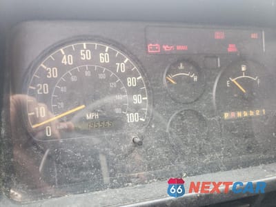 Zdjęcie 8 z 10 samochodu: 2006 ISUZU NPR VIN:4KLC4B1U86J804130 - miniatura