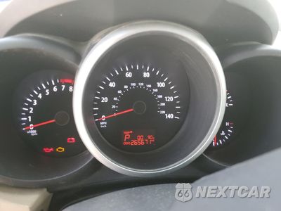 Zdjęcie 9 z 12 samochodu: 2013 KIA SOUL + VIN:KNDJT2A64D7509256 - miniatura