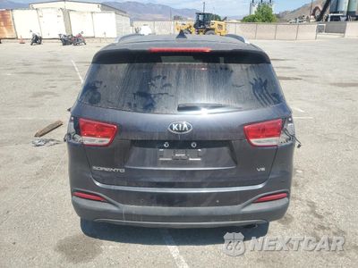 Zdjęcie 6 z 14 samochodu: 2017 KIA SORENTO LX VIN:5XYPG4A58HG223095 - miniatura