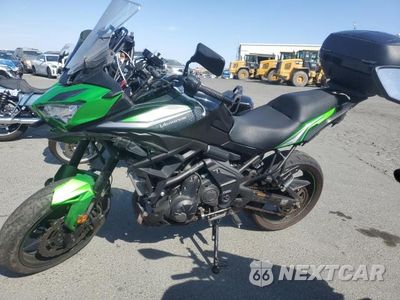Trzecie zdjęcie samochodu z tyłu: 2022 KAWASAKI VERSYS 650 VIN:ML5LEEH16NDA01546 - miniatura