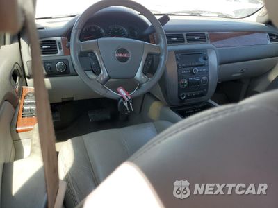 Zdjęcie 8 z 13 samochodu: 2008 GMC YUKON XL K1500 VIN:1GKFK16358R248137 - miniatura